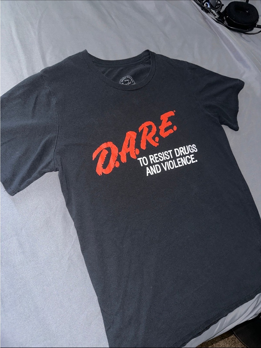 DARE To Resist Drugs And Violence T-Shirt Size Medium